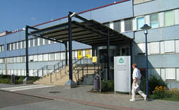 Foto: Eingang zum Asklepios Klinikum Uckermark