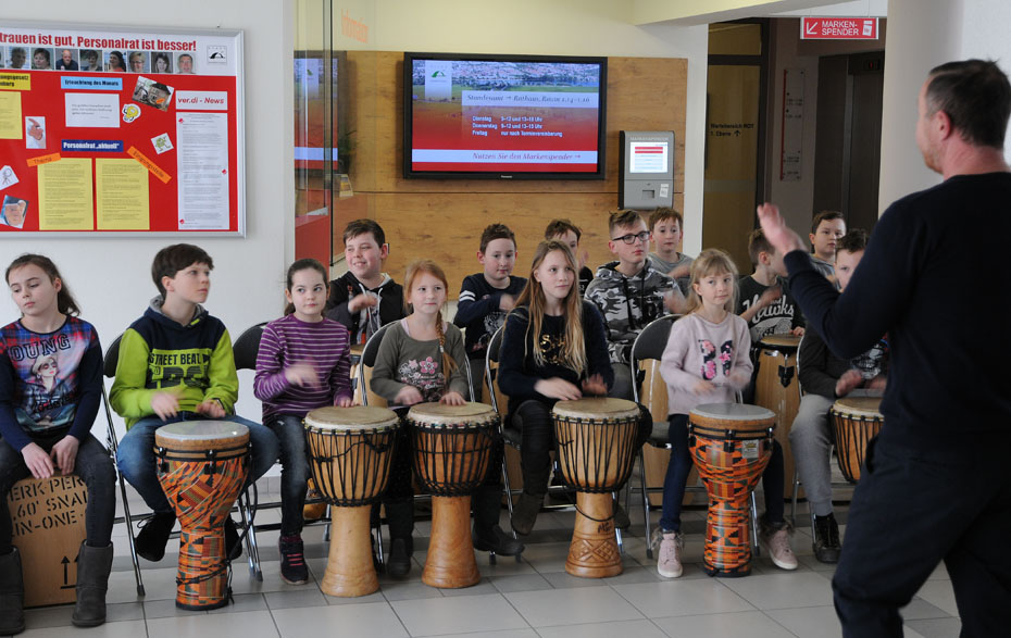 Foto: Fotoausstellung ML2 Percussionsklasse der evangl. Grundschule