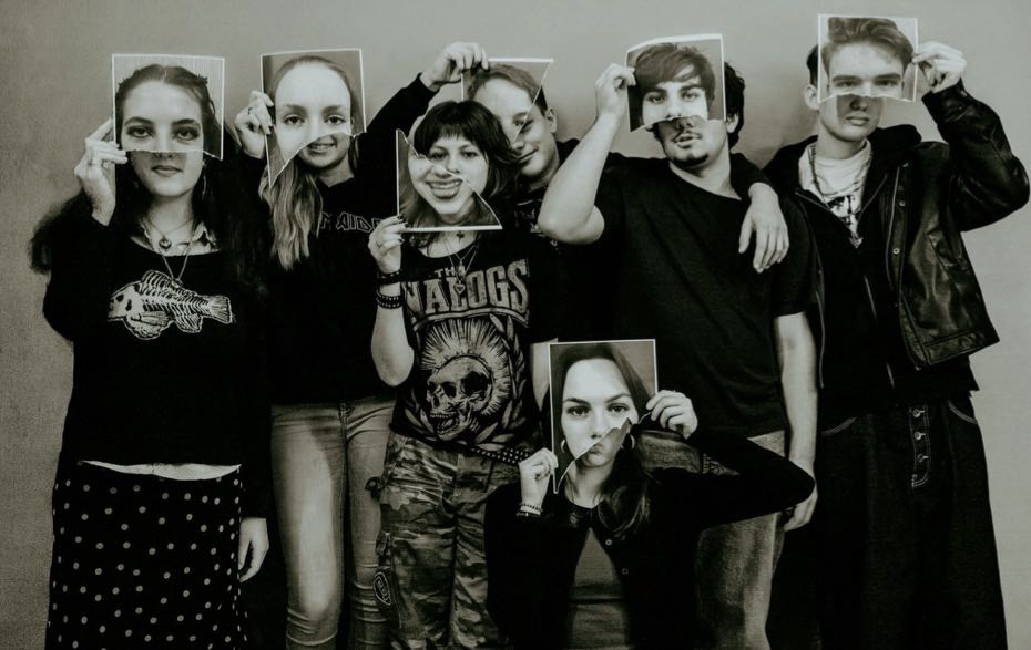 Gruppenfoto mit Fotos
