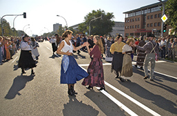 Foto: Country-Tänzer auf der Lindenallee
