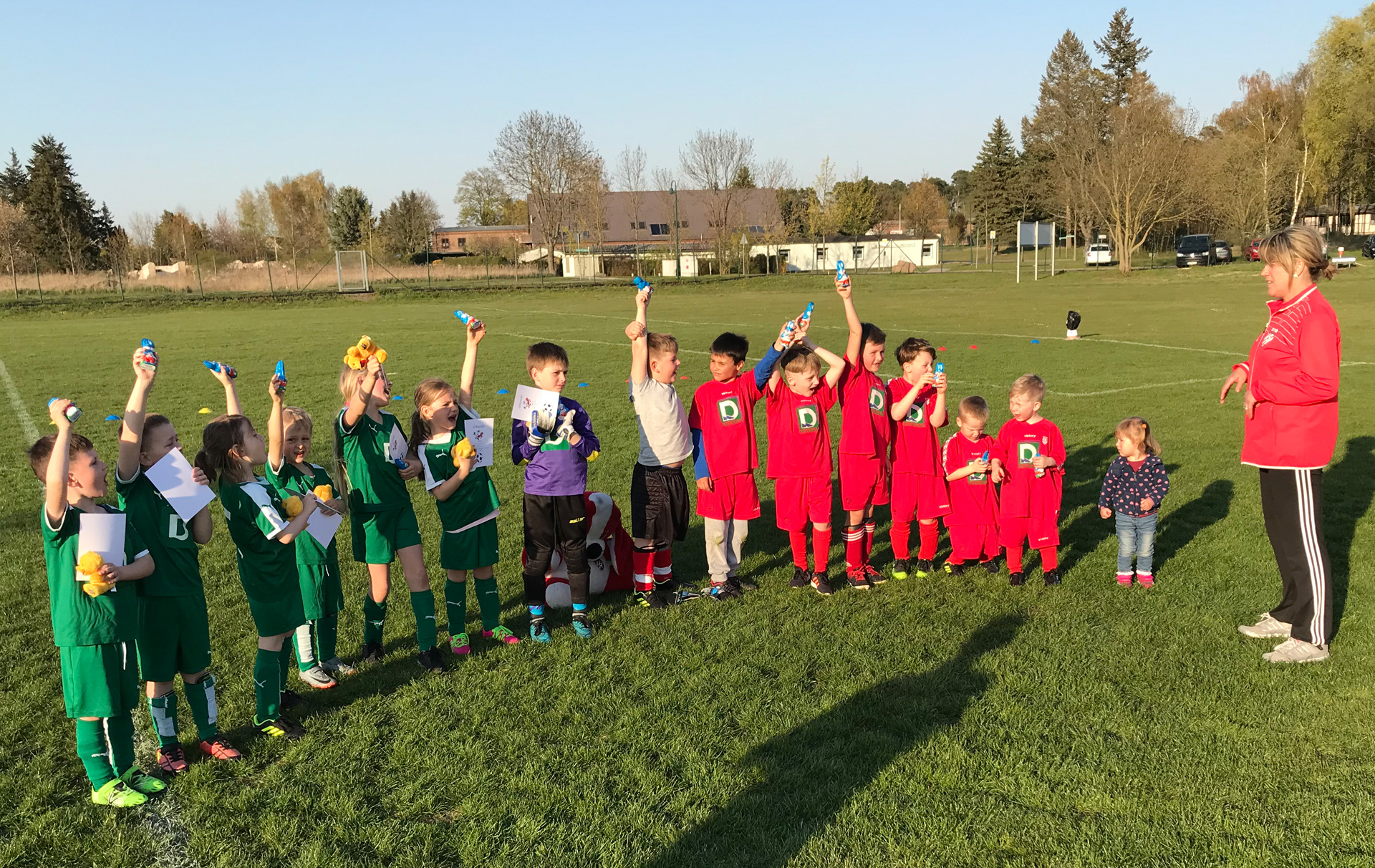 Foto: Kinder auf dem Fußballplatz