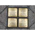 Foto: 4 Stolpersteine der Familie Dobschiner Foto: 4 Stolpersteine der Familie Dobschiner