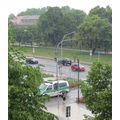 Foto vom 7. Juni 2011: Blick auf die verregnete Kreuzung von Lindenallee und Bahnhofstraße