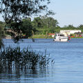 Foto vom 4. Juni 2013: Motorboot auf dem Kanal