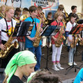 Foto: Saxophon spielende Kinder