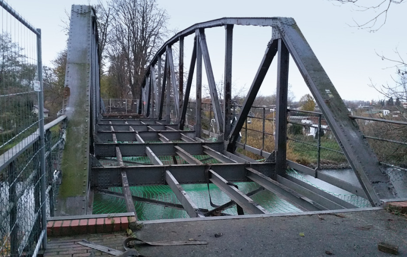 Foto: Brücke ohne Belag Foto: Brücke ohne Belag