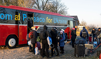 Bus mit ukrainischen Geflüchteten